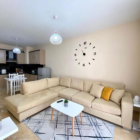 Chlo Apartment 2 Tiran Dış mekan fotoğraf