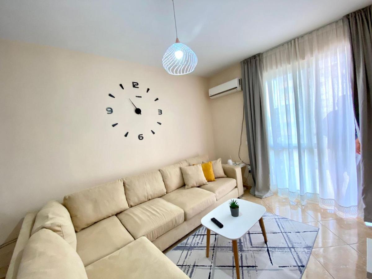 Chlo Apartment 2 Tiran Dış mekan fotoğraf